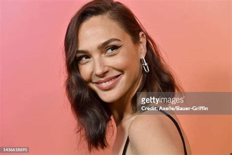 gal gadot sexy photos|9,215 Gal Gadot Photos & High Res Pictures